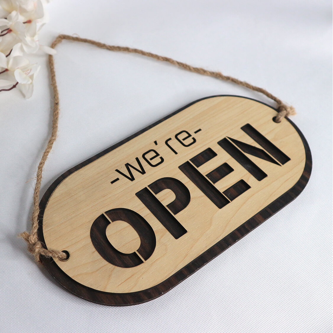 Cắt khắc laser giá rẻ xlaser