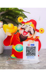 Bảng mica in mã QR code Thần Tài QRMC004 để bàn chiêu tài lộc