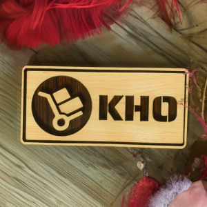 Bảng gỗ treo chỉ dẫn 