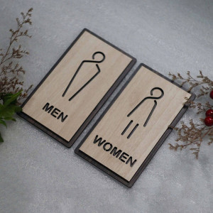 Bảng gỗ Men Women dán cửa phòng vệ sinh 