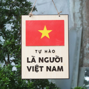 Bảng gỗ decor Tự hào là người Việt Nam 