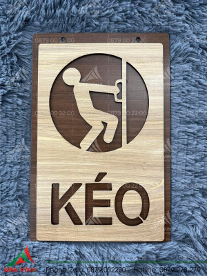 Bảng gỗ treo cửa chỉ dẫn 