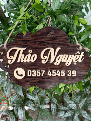 Bảng gỗ tên shop Thảo Nguyệt