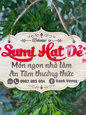 Bảng gỗ tên shop Summi Hạt Dẻ
