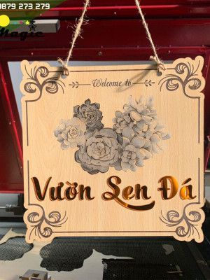 Bảng gỗ Vườn Sen Đá