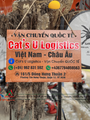 Bảng gỗ ngoài trời Cat's U Logistics