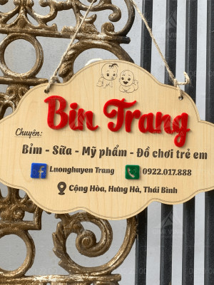 Bảng gỗ tên shop Bin Trang