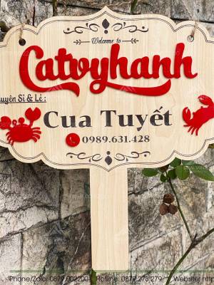 Bảng gỗ tên shop có tay cầm Catvyhanh