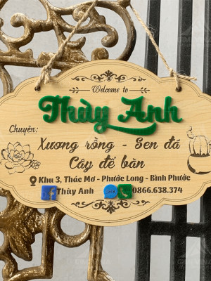 Bảng gỗ tên shop Thùy Anh