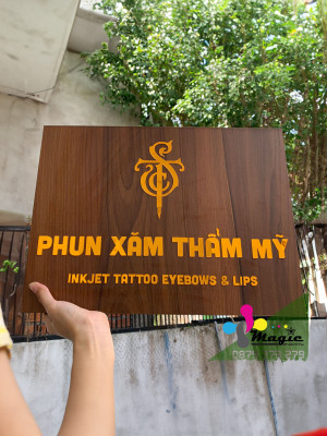 Bảng hiệu ngoài trời mẫu chữ nhật