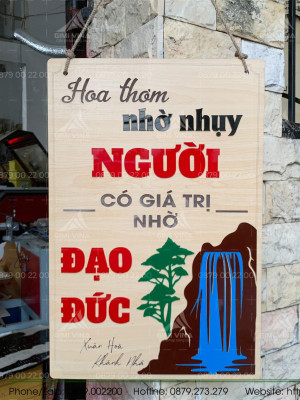 Tranh decor Hoa thơm nhờ nhụy Người có giá trị nhờ đạo đức